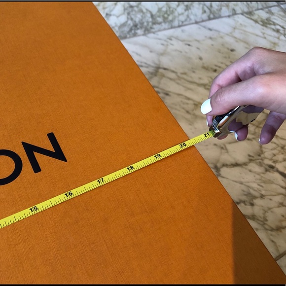 SOLD🧡Louis Vuitton XL Magnetic Gift Box Empty🧡 - Picture 7 of 12